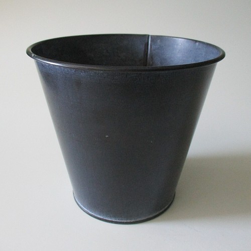 Hoher übertopf aus metall - hoher,