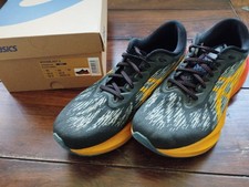 ASICS Novablast 3 –