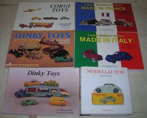 Autobücher dinky corgi - 6,