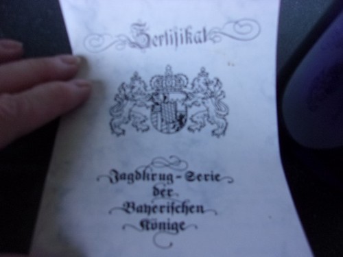 Bierkrug aus blauem glas - bierkrug,