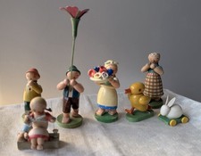 Verschiedene ältere Figuren