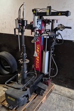 Reifenmontiermaschine Montiermaschine Corghi Artiglio 50