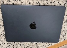 MacBook Air M3 2024 13” voll