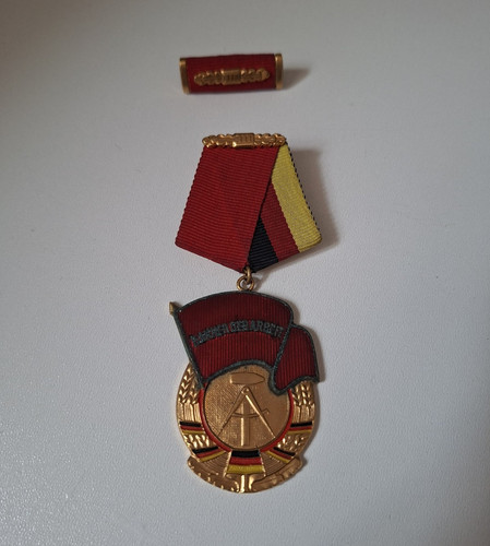 Ddr medaille banner - ddr, arbeit