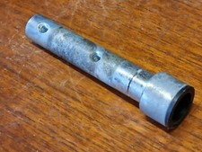 Tacx I-Flow Multiplayer Typ: T1901 Indoor Trainer Teil: leicht zu lösende Achsklemme