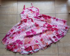 Mädchen luftiges Sommerkleid