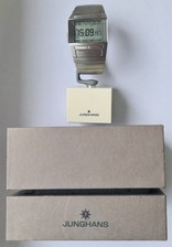 Junghans Mega 1000  26/4510 601 / sehr guter Zustand alles funktioniert mit Box