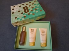 Clinique - Aromatics Elixir Set - 45ml EDP + 75ml Bodylotion +100ml Body Wash