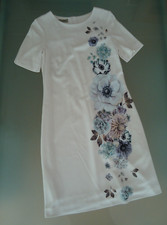 UTA RAASCH schönes  elegantes Damenkleid Gr. 38, ecu geblümt, kurzarm