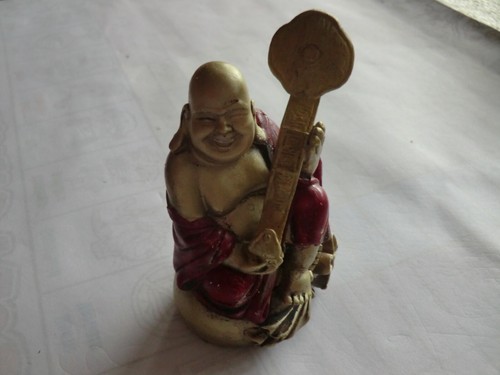 Rot goldener buddha mit - rot-goldener,
