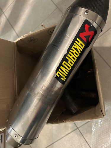 Yamaha 2006 full akrapovic - r6,