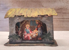 Uralte Krippe PAPPE Religiös Kirche   Weihnachtskrippe  GR  10x5x8cm