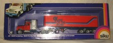 SIKU 3117 Mack Fernlastzug  - King Of The Road - Mack trekker met Eurotrailer
