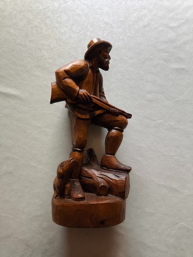 Holzfigur jäger mit hund - jäger,