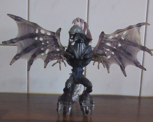 Flying alien queen xenomorph - queen,