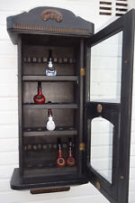 Pfeifenschrank in Omas