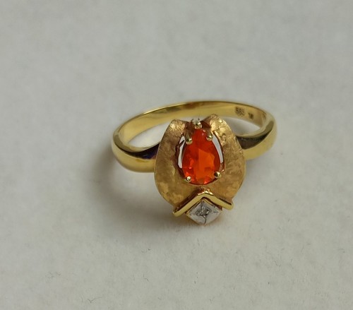 Goldring 585 mit feueropal und - mit,