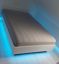 Designer Bett Unikat Schwebeoptik modern Hochglanz Weiß Bettgestell 120x200 cm