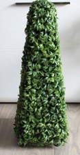 Kunst Buchsbaum Art Pflanze grün auf Gestell als Kegel
