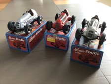 Schuco Studio 1050 im Orginalkarton, drei  Rennwagen Mercedes, rot und Silber