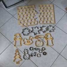 Ausstechformen Plätzchen  Ausstecher aus Bäckereiauflösung