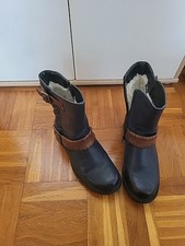 Blaue Winterstiefel mit braunen Zierschnallen in 38