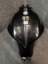 Kawasaki Original Tank für Z 650 BJ 2025 schwarz (GY1) 51093-51799-660