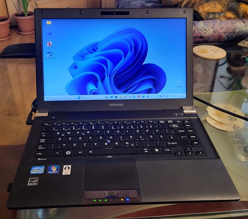 Toshiba tecra r840 11e - i., r840-11e