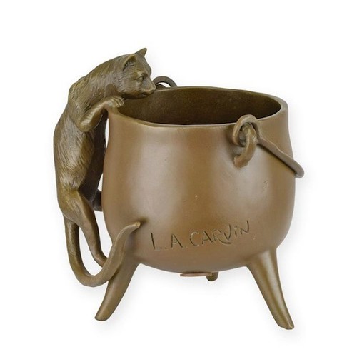 Bronze katze schaut einen - katze,