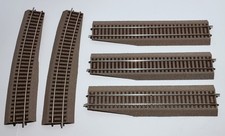Roco Line H0 42510 / 42528 -5 Stück Gleise mit Bettung und Anschnitt für Weiche