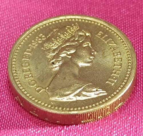 1pfund 1983 elizabeth - elizabeth, ii