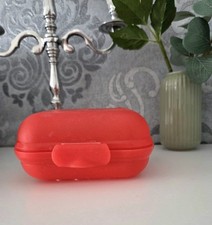 Rote Tupperware Brotdose /