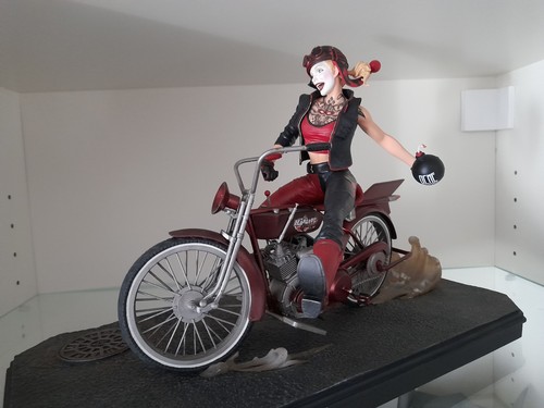 Gotham city garage harley - city,