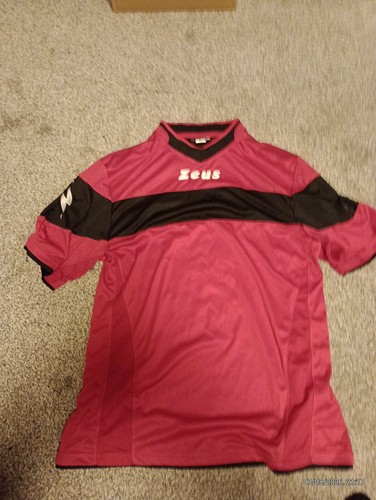 Verkaufe zeus trikot - trikot, 2