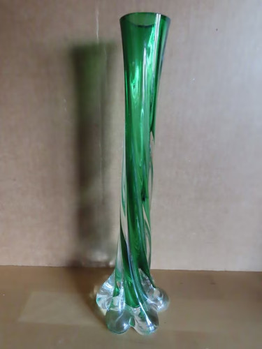 Vase stangenvase grün gedreht - vase,