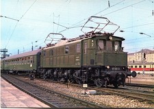 El-Schnellzuglok 117 113-1 der DB am 18 III.1979 in München Hbf., ung.
