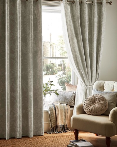 Laura ashley waxham - laura,