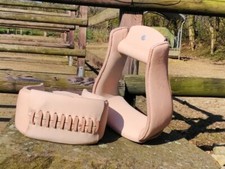 Western Steigbügel Typ Bell-Bottom-Roper Leder london Stirrups étrier