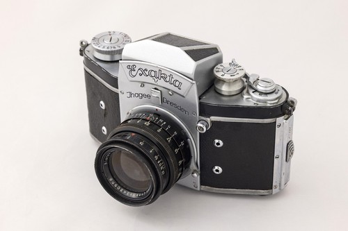Exakta mit zeiss - v,