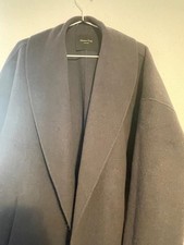 Grauer Mantel Massimo Dutti 100% Wolle Gr. S Oversized