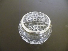 Vintage Rosenschale aus geschliffenem Glas versilbert Deckel