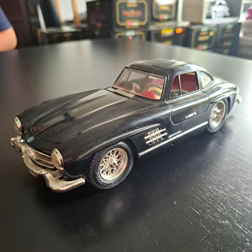 Bburago mercedes benz 300 - mercedes-benz,