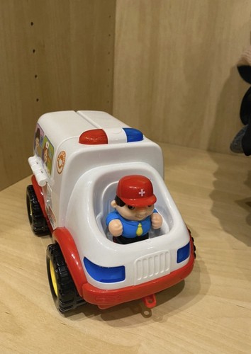 Rettungswagen krankenwagen - rettungswagen,
