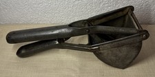 alte DDR Kartoffelpresse, Kartoffelquetsche, Metall