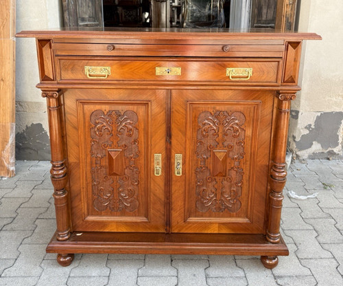 Schöne gründerzeit anrichte - gründerzeit,