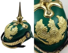 Grüne deutsche pickelhaube - grüne,