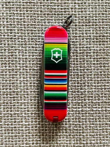 Victorinox classic limited - classic,