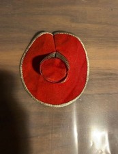 Roter samtartiger Hut - Petra