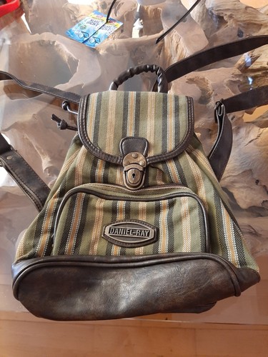 Kleiner rucksack von daniel - von,