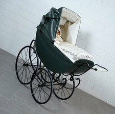 nostalgischer Kinderwagen Puppenwagen mit Geheimfach + Speichenräder 30er Jahre